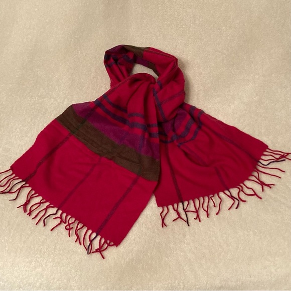 Perfect Valentine Wool-Blend Red Pink Scarf - Picture 12 of 16